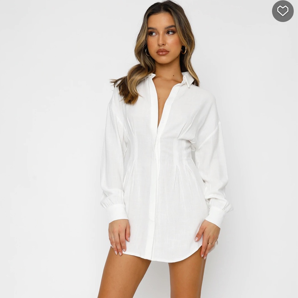 NWNT WHITE FOX BOUTIQUE WHITE BUTTON DOWN DRESS.